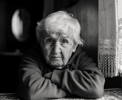 Donate to help eldery people in Ukraine